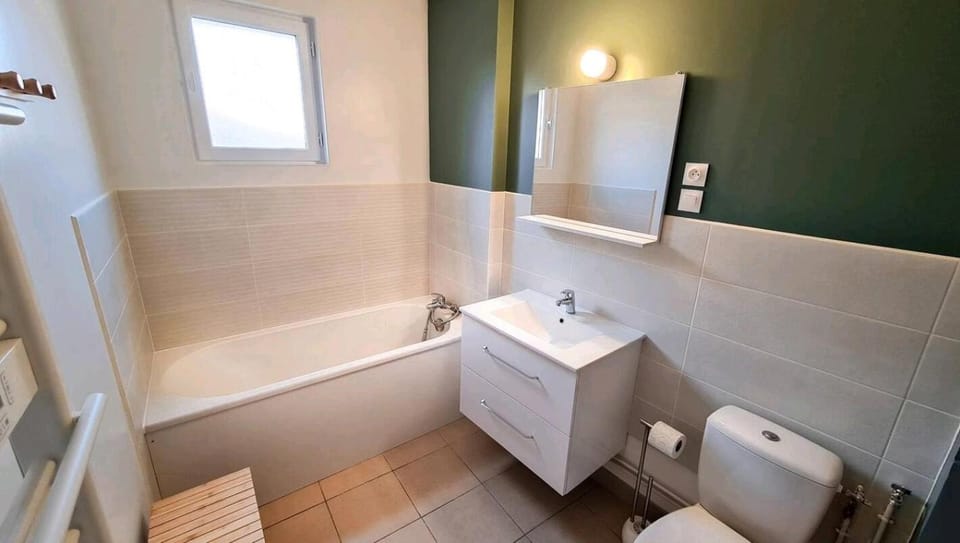 Toilet, Bathroom, Bath, towels