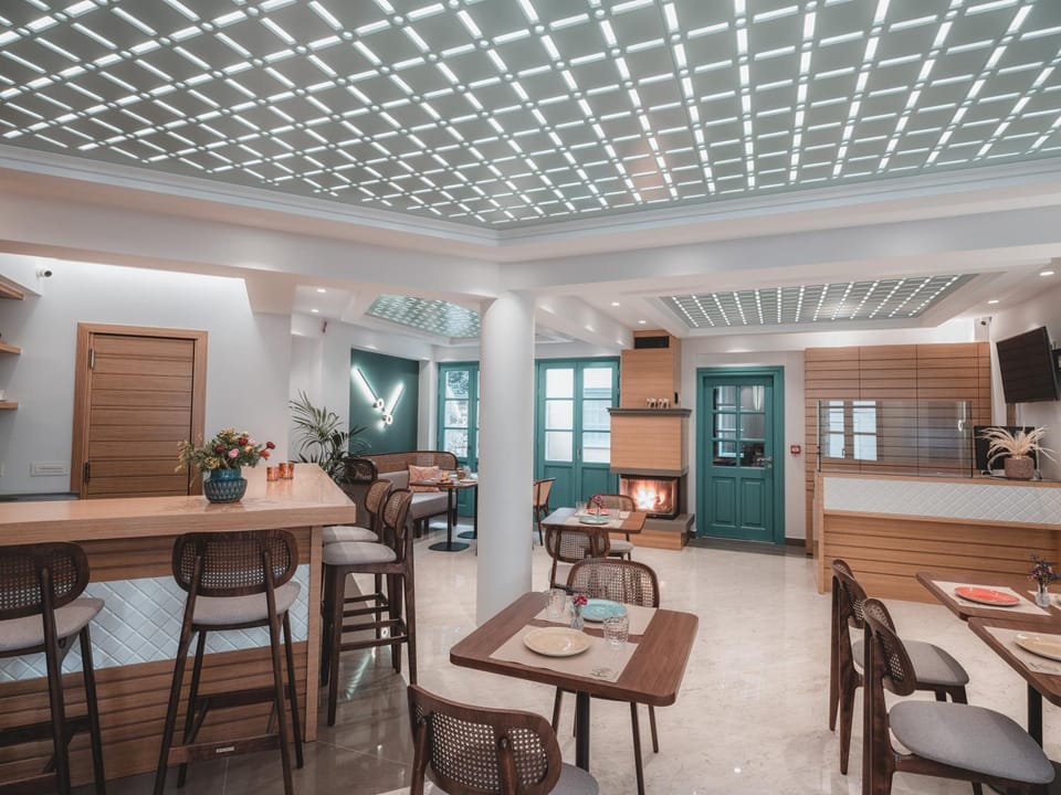 Dining area, Internal: Not applicable to any particular room