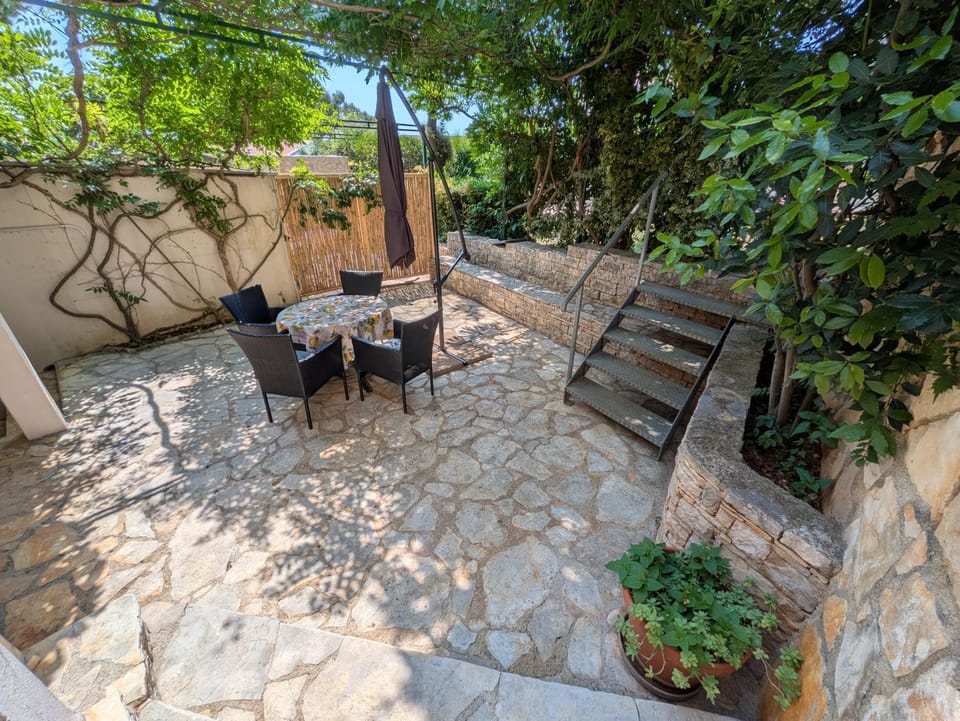 Patio, Garden