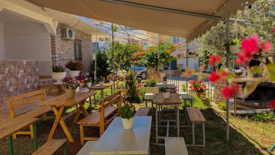 Day, Garden