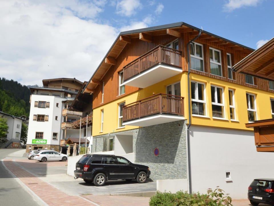 Property building, Summer