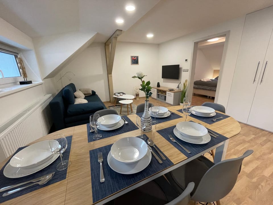 Living room, Dining area