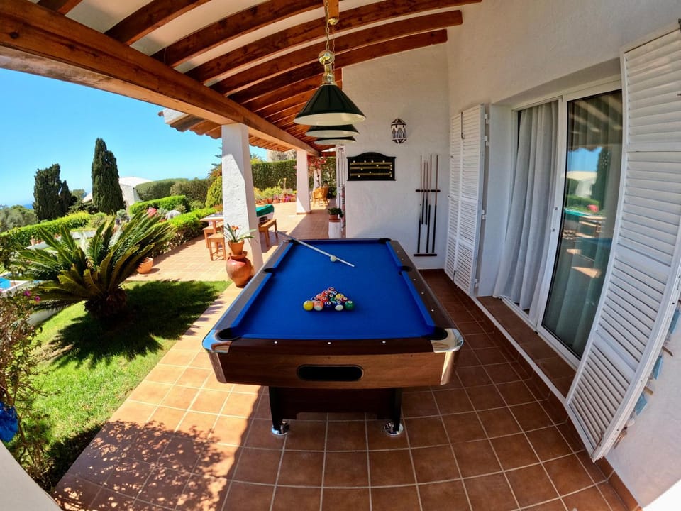 Patio, Billiard, Billiard, Swimming pool