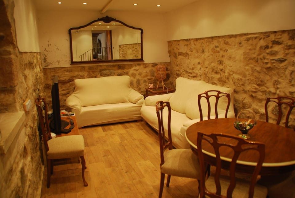 Communal lounge/ TV room, Game Room, Living room