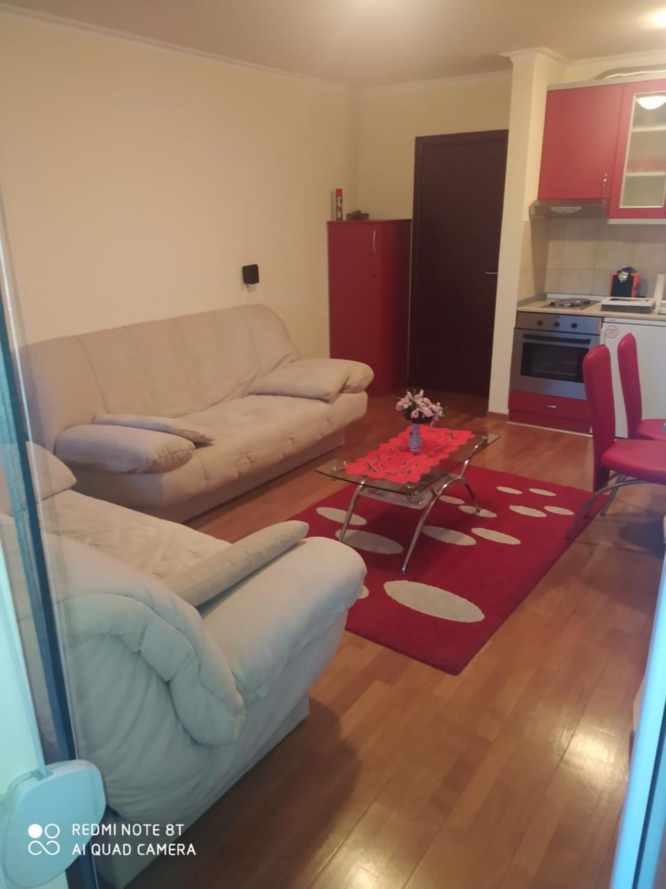 Nightclub / DJ, Living room, Lounge or bar, Seating area, Dining area