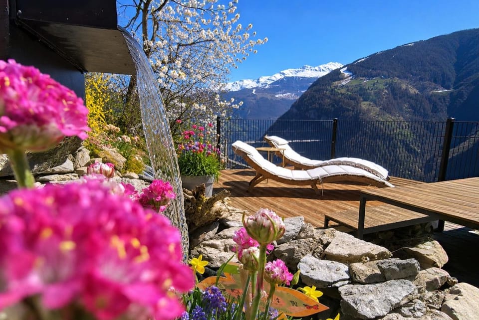 Spring, Day, Natural landscape, View (from property/room), Balcony/Terrace, Mountain view