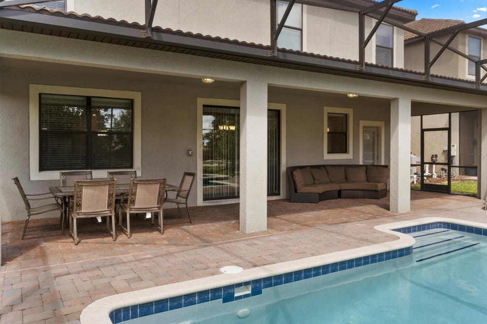 Patio, Balcony/Terrace, Swimming pool, Swimming pool