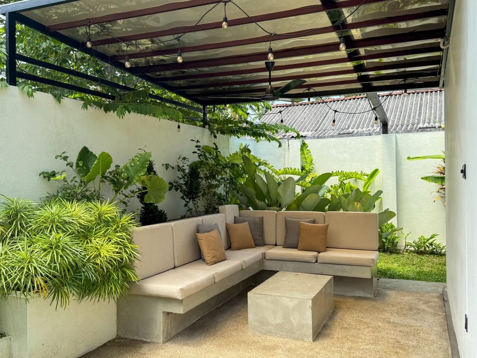 Patio, Seating area