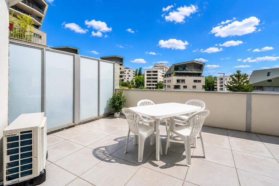 Patio, View (from property/room), Dining area