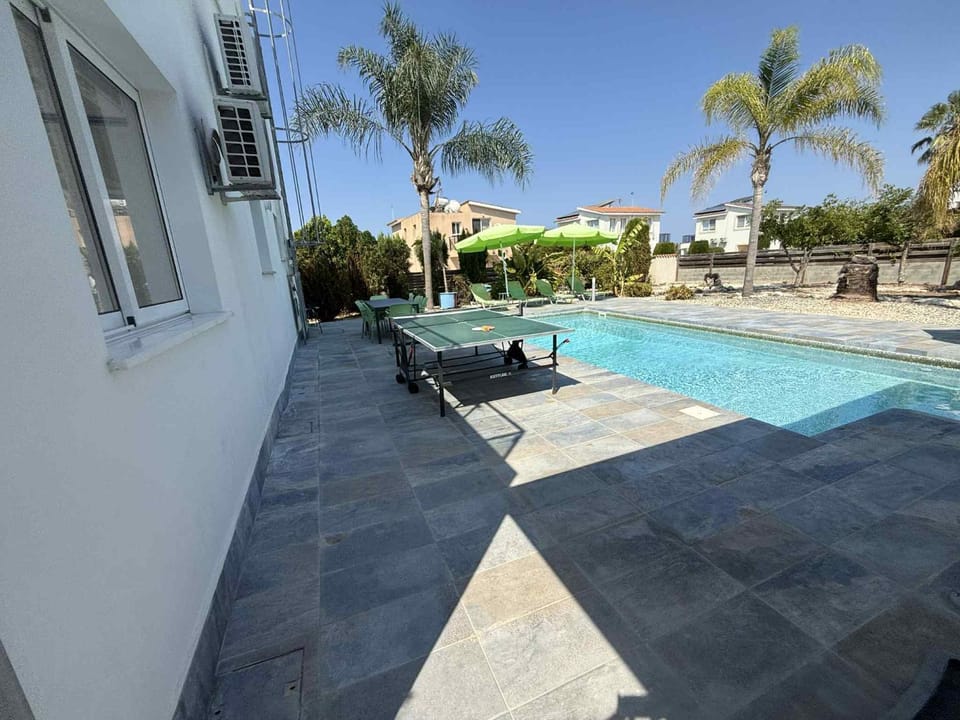 Villa Coralia Gardens 1km From Coral Bay Beach Villa in Peyia