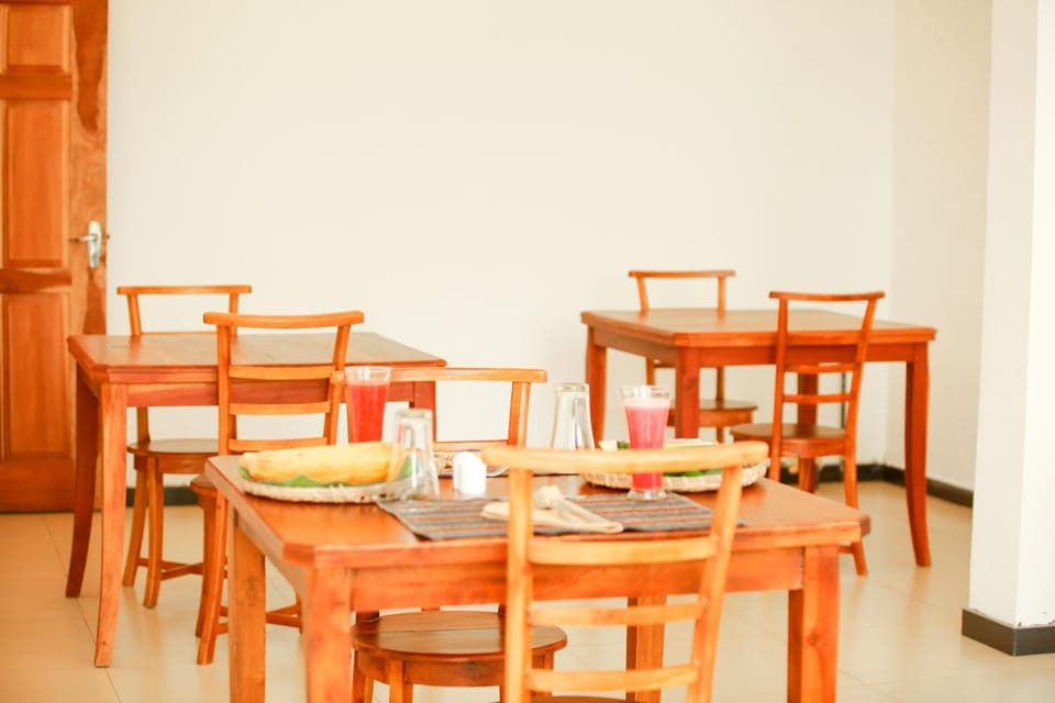 Restaurant/places to eat, Dining area