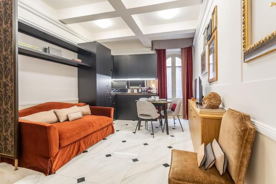 Living room, Seating area, Dining area