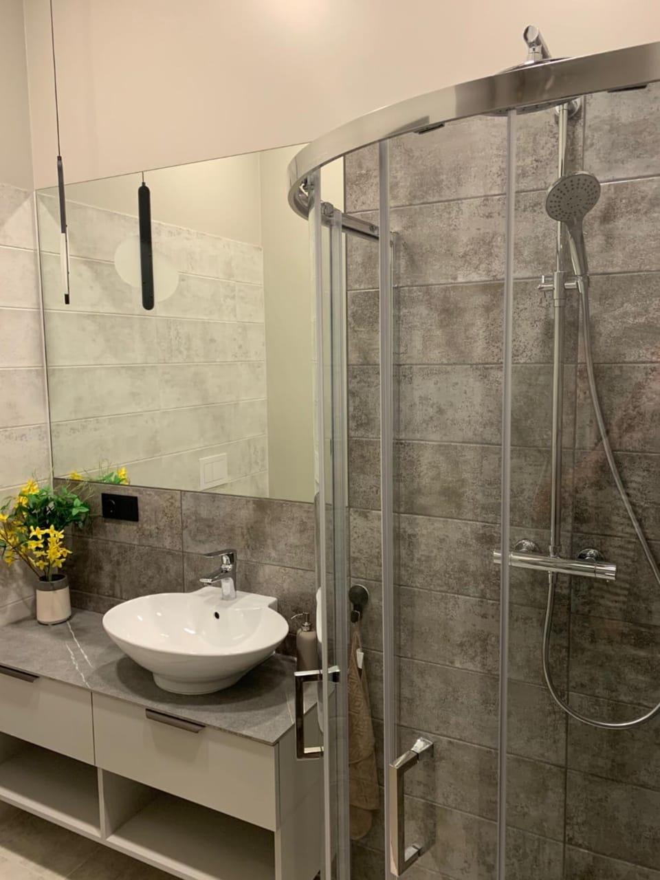 Shower, Bathroom