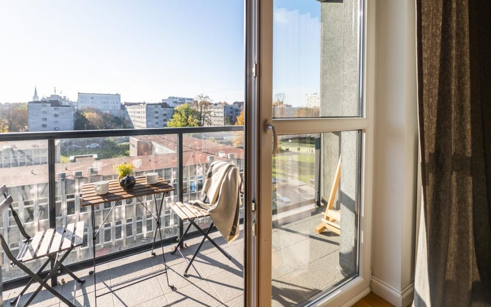Krucza Apartment ~ Self check-in 24h ~ Parking and Lift Apartment in Wroclaw