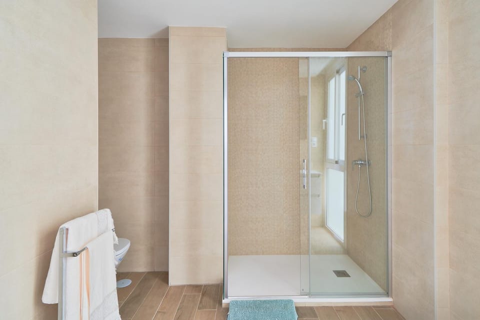 Apartamento en primera linea de playa en la Malagueta Apartment in Malaga