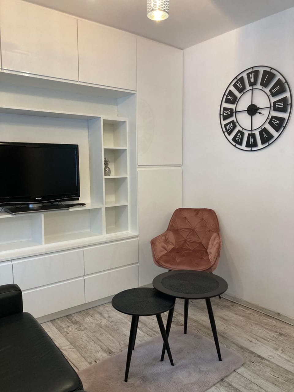 TV and multimedia, Seating area
