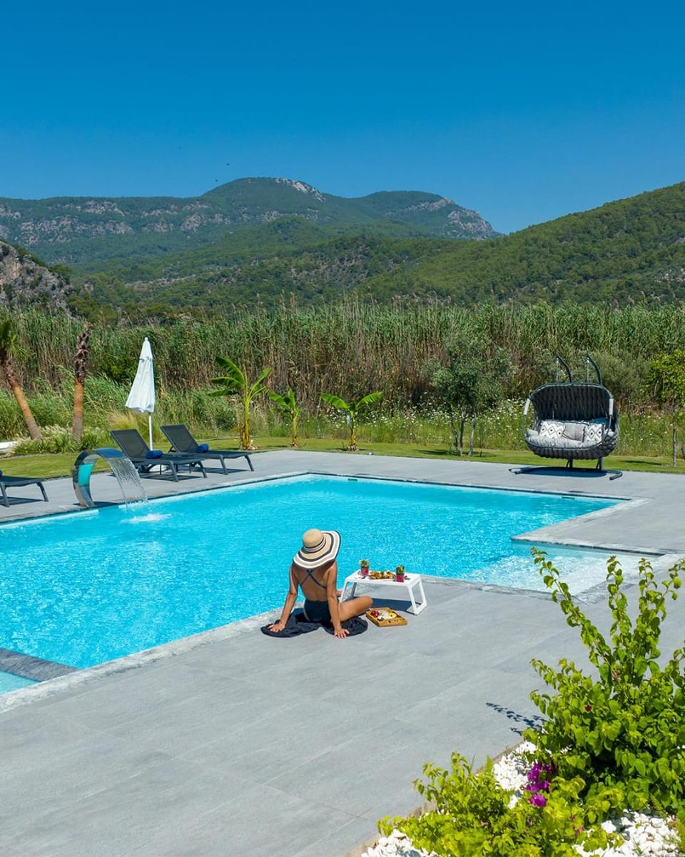 Pool view, Swimming pool, sunbed