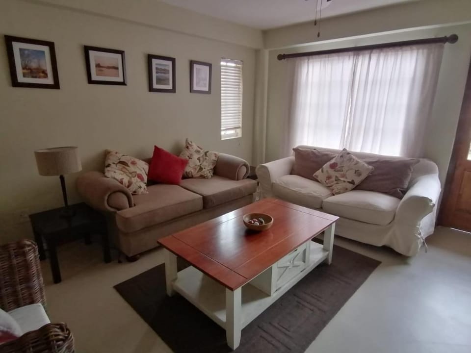 Lounge or bar, Seating area