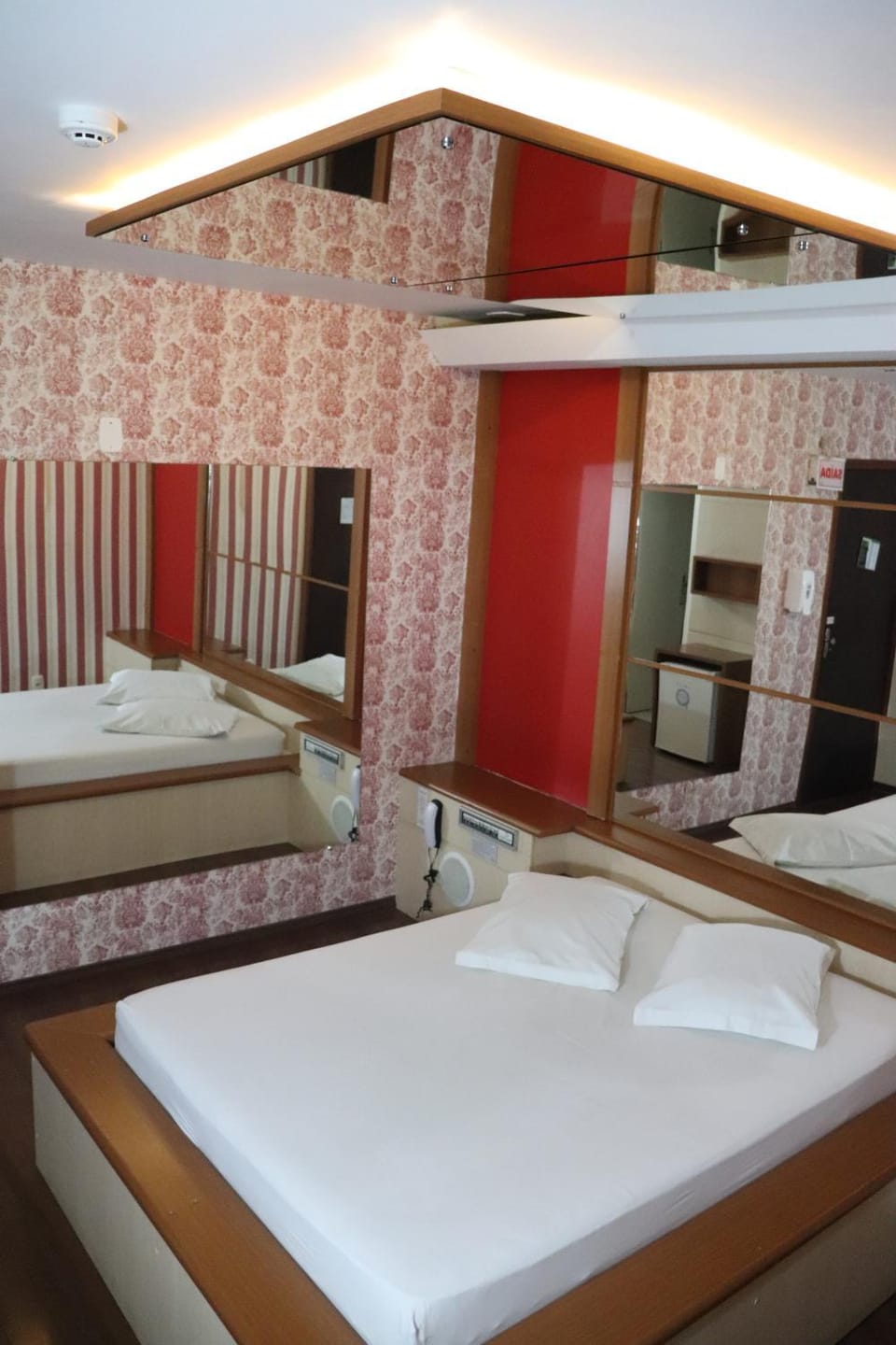 Motel Chevalier - Athos Hospedagem Love hotel in State of Santa Catarina