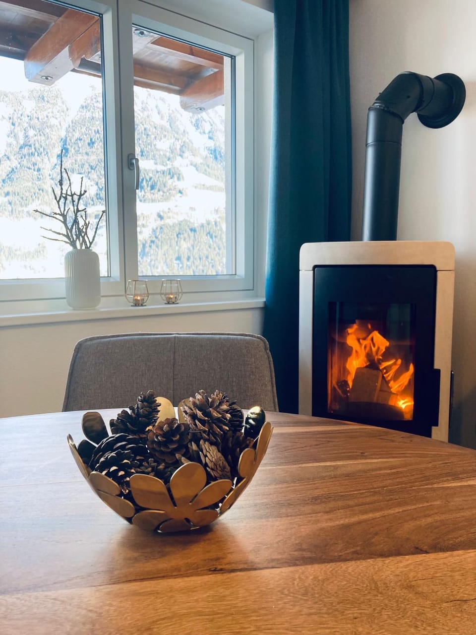 Dining area, flat iron