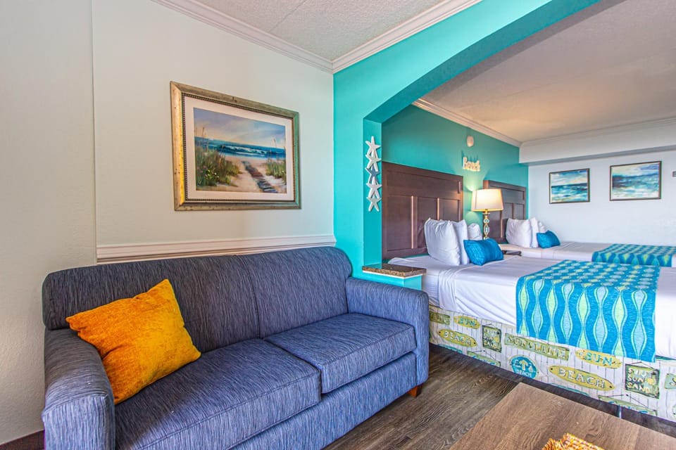 Oversized Ocean View Queen Suite with Beautiful Fireplace and Accents - Sleeps 4 Guests! House in Myrtle Beach