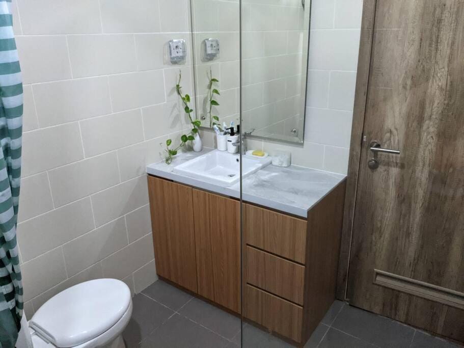 Apt Pejaten Park 1 BR Sage Smart TV, Netflix, Prime, Youtube Apartment in South Jakarta City