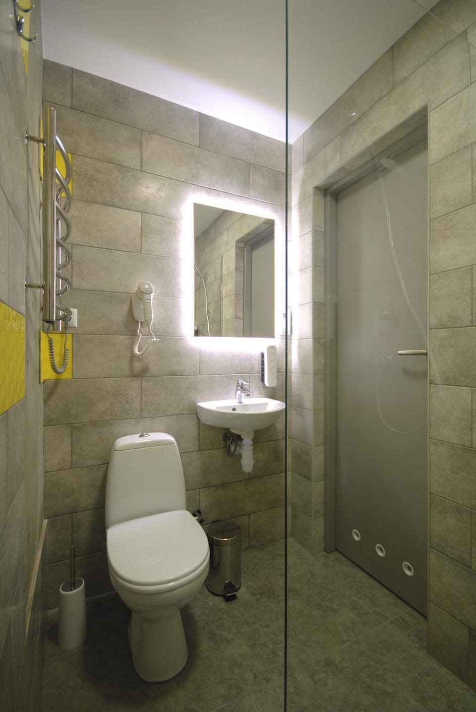 Shower, Toilet, Bathroom, hair dryier, dryer