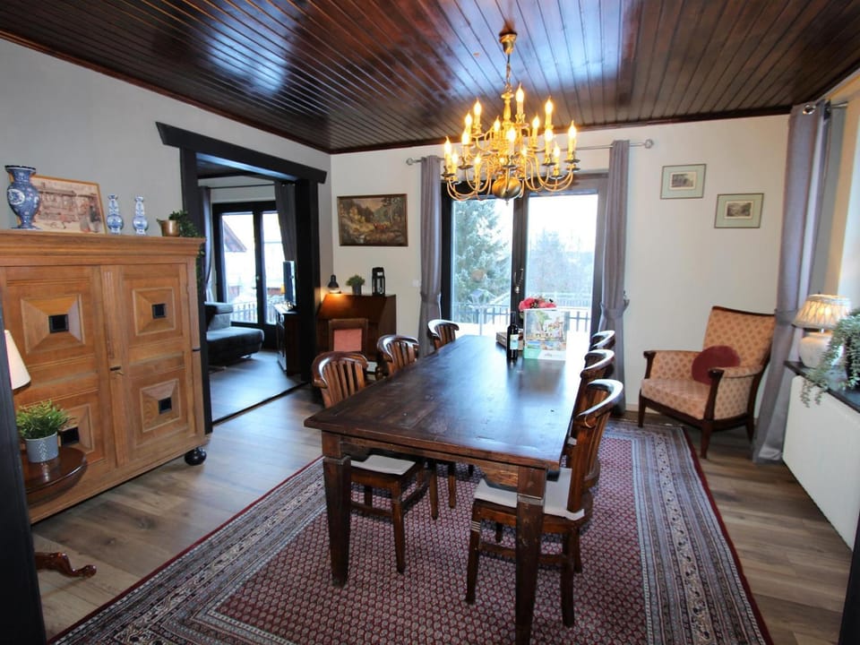 Living room, Dining area
