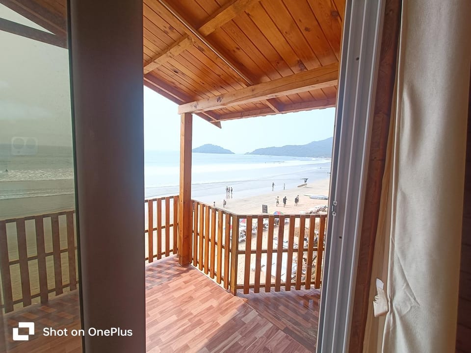 Natural landscape, Balcony/Terrace, Mountain view, Sea view