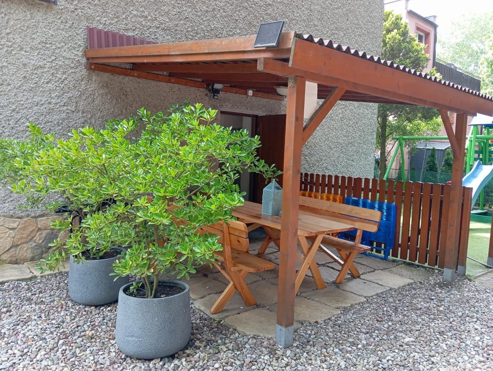Patio, BBQ facilities, Garden view