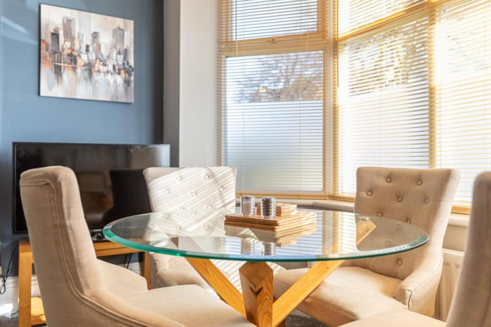 Queens Road 2 Bed apartments Central Richmond Apartment in England