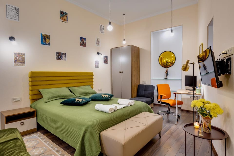 Prime Location Suite - Work & Stay by Opera House Apartment in Tbilisi, Georgia