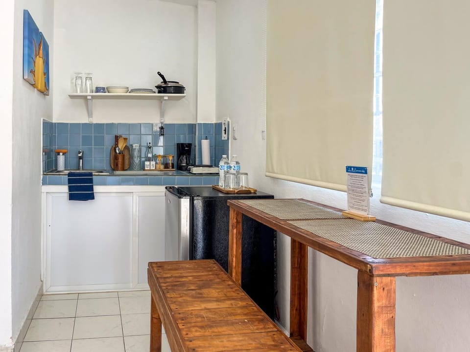 Dining area, kitchen