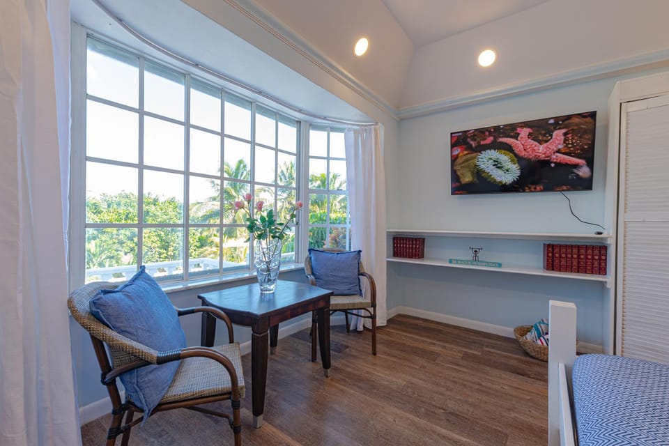 Sunshine Studio at Viking Hill - Love Beach Apartment in Nassau