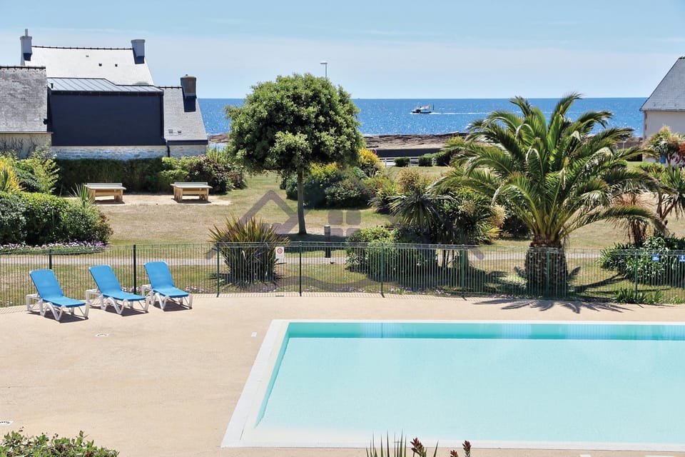 Garden, Beach, Swimming pool