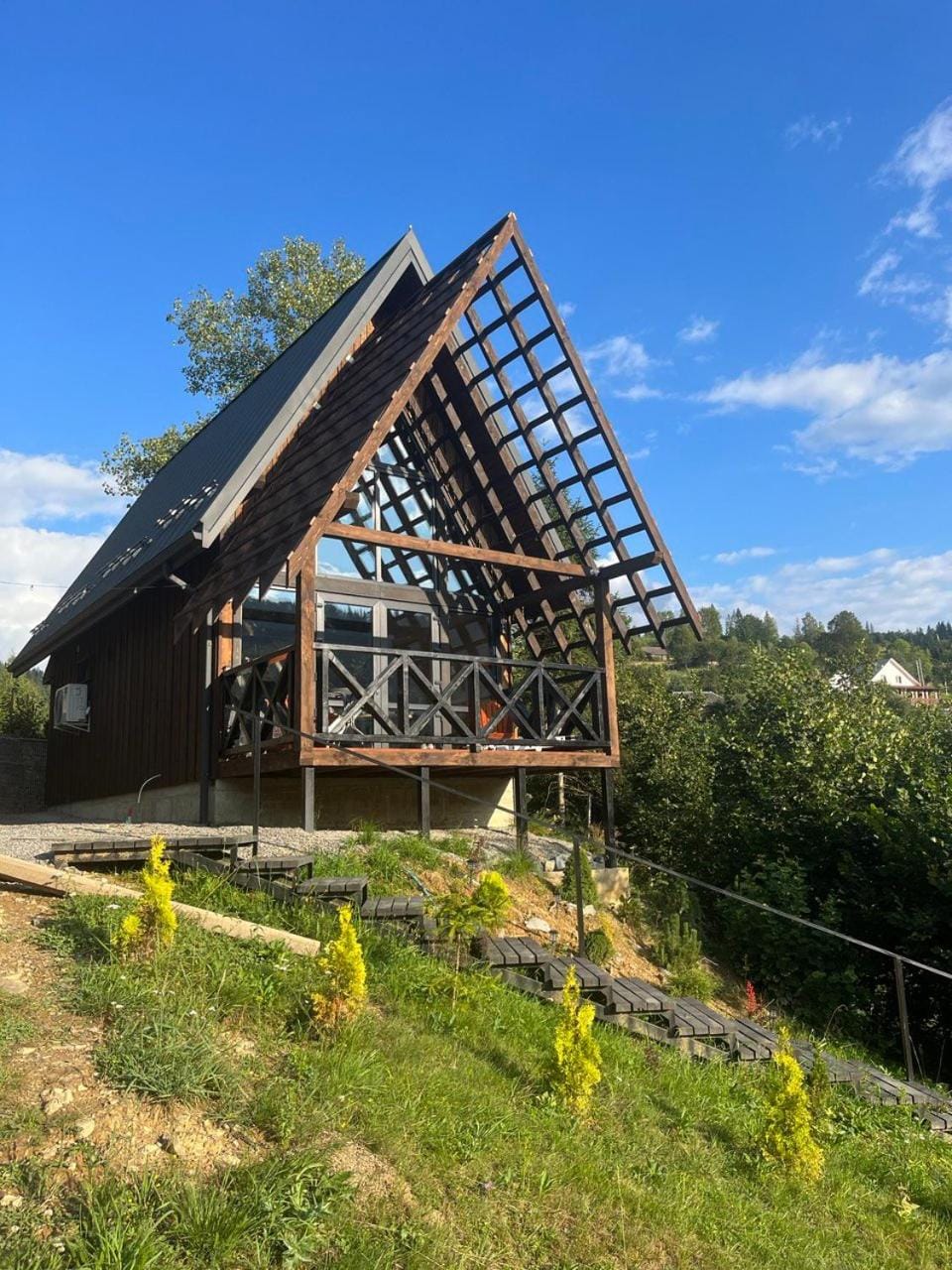 Property building, Facade/entrance, Spring, Day, Natural landscape