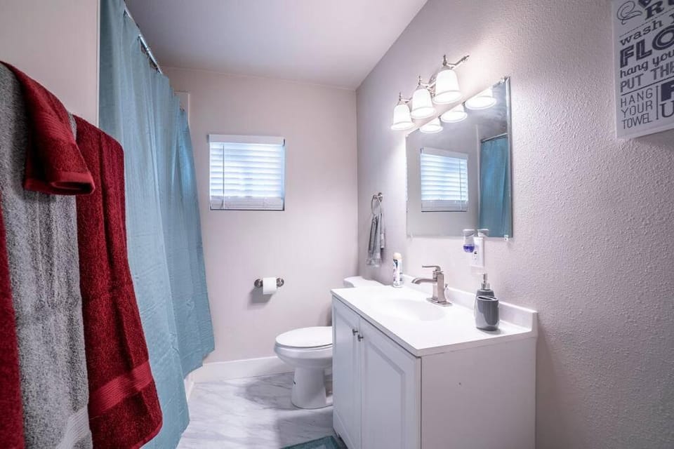 FULLY REMODELED HOME WITH SERENITY House in Carmichael