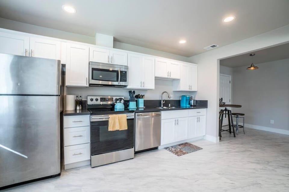 FULLY REMODELED HOME WITH SERENITY House in Carmichael