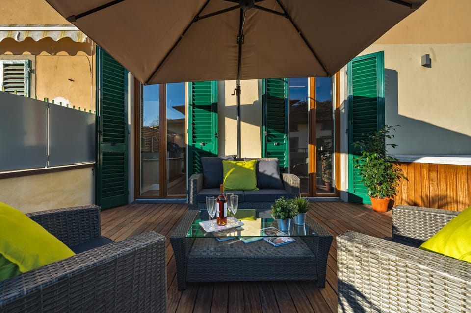 Patio, Balcony/Terrace