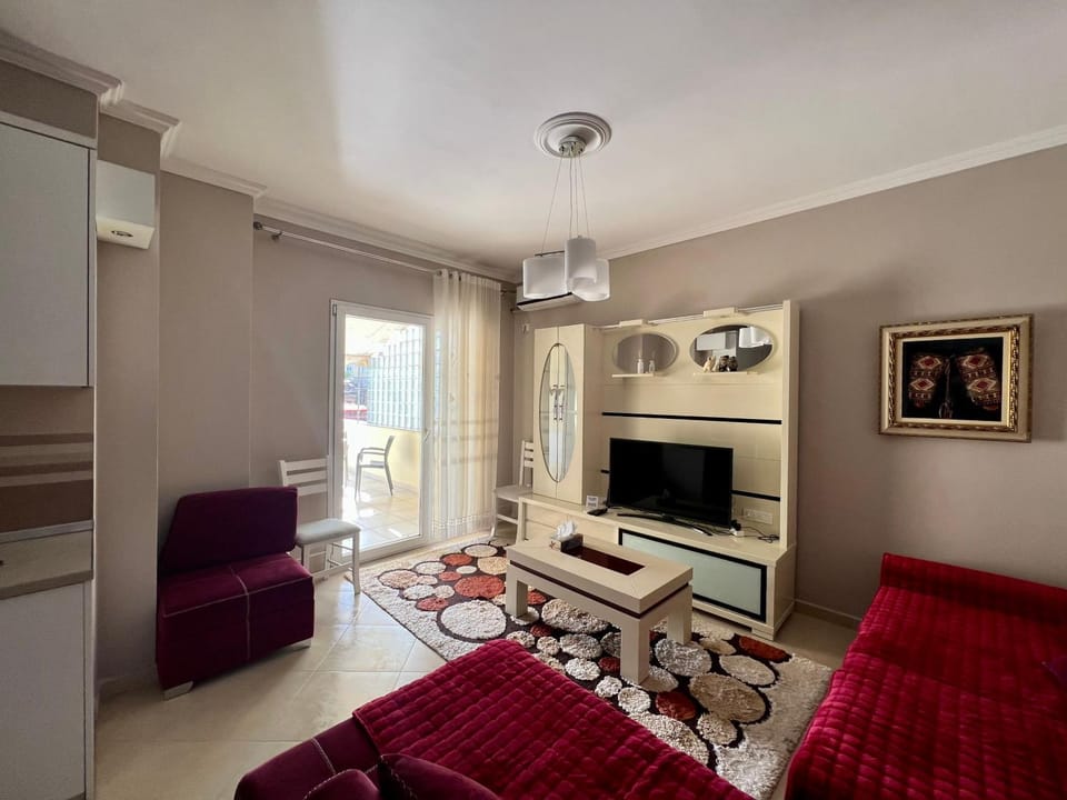 Communal lounge/ TV room, TV and multimedia, Living room