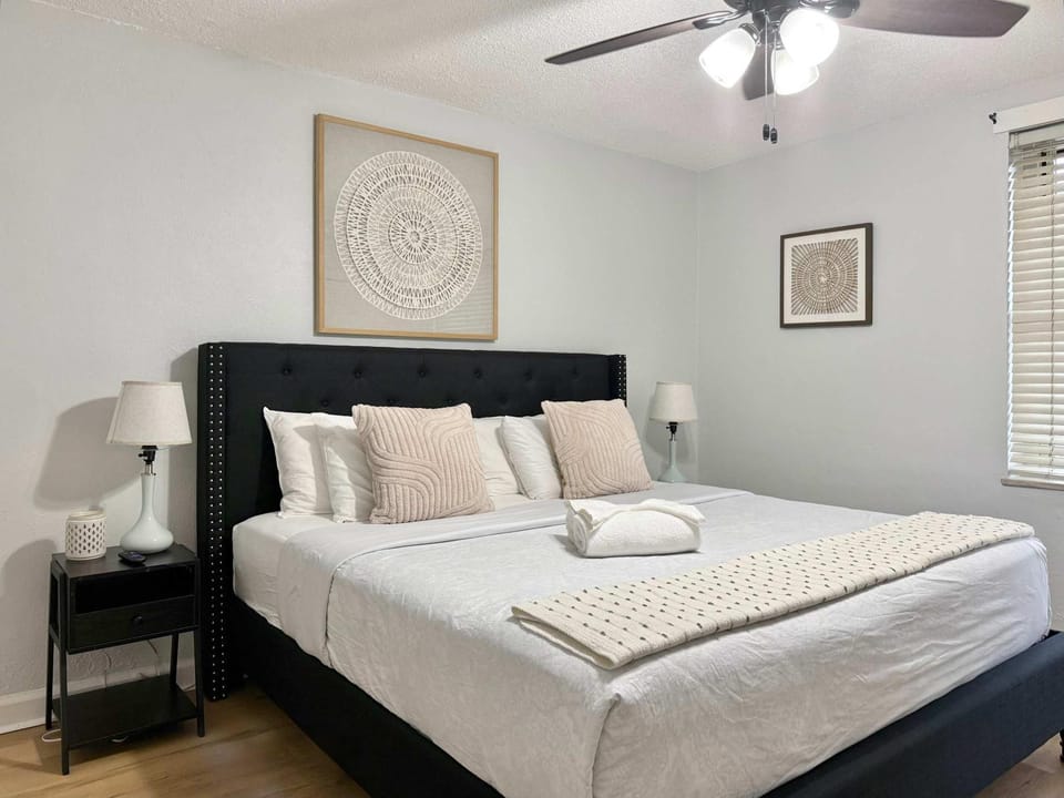 Heart Downtown! Great Location! PT3C Apartment in Atlanta