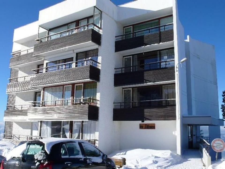 Appartement 2 pièces + cabine au pied des pistes à Chamrousse - FR-1-549-82 Cabin in Provence