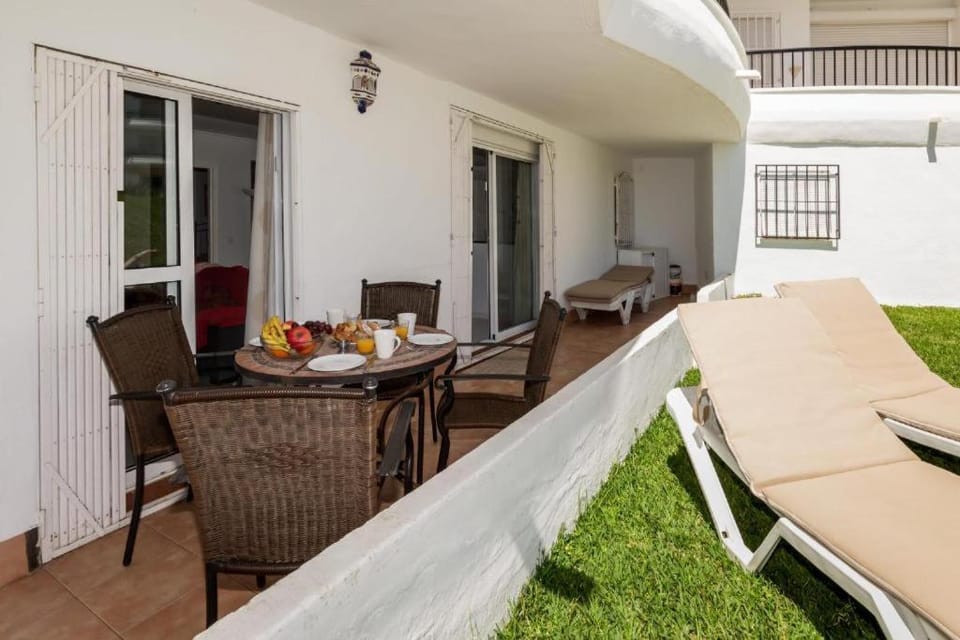 Perfect Family Apartment in Acapulco Playa, Nerja Apartment in Nerja