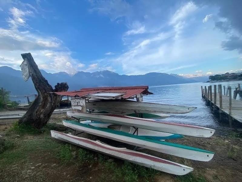 Day, Natural landscape, Activities, Lake view, Mountain view