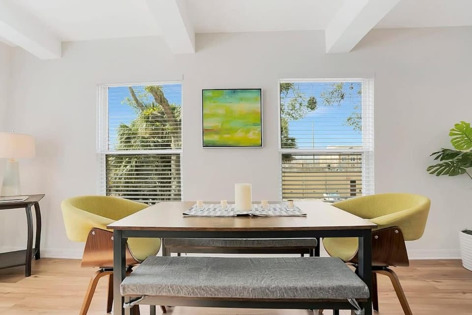 Park It At the Butterfield Garage, Historic Pre-Prohibition Style Apt in the Heart of Downtown Apartment in Saint Augustine