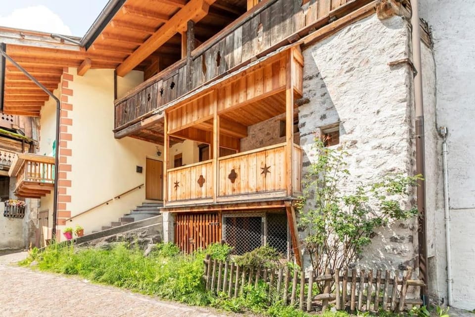 Property building, Skiing, Balcony/Terrace