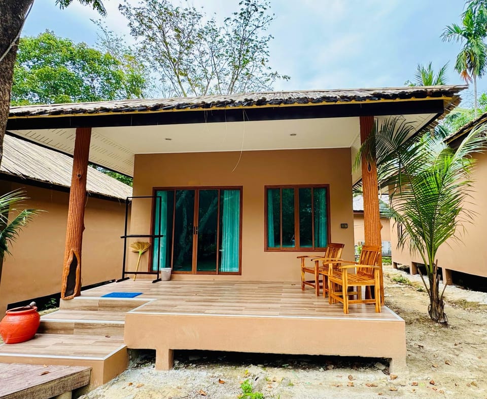 Marina Resort Koh Phayam Ranong Resort in Ko Phayam