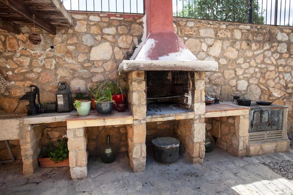 Day, BBQ facilities