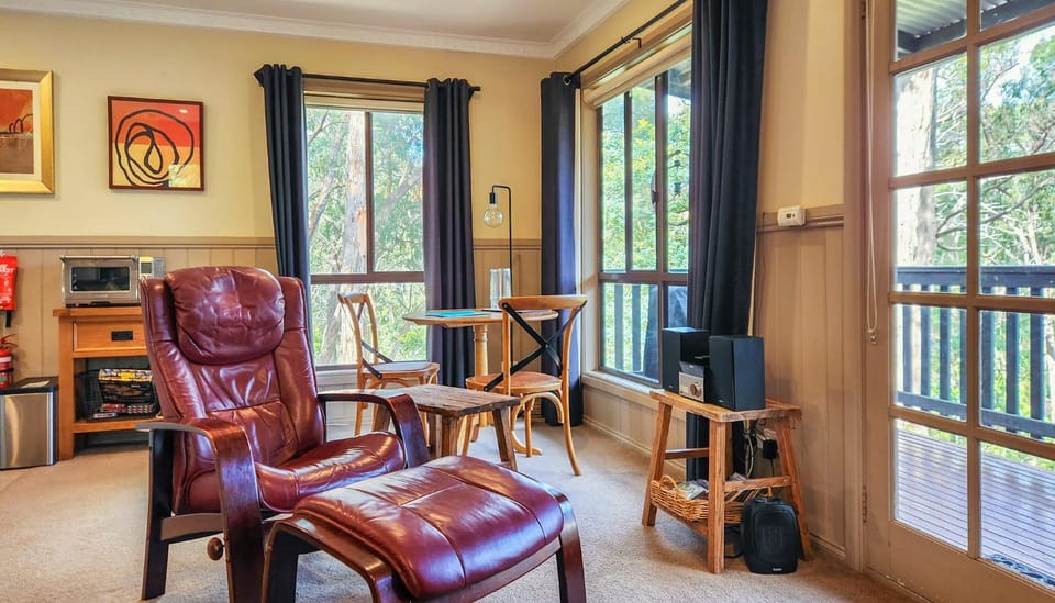 Living room, Dining area, Garden view