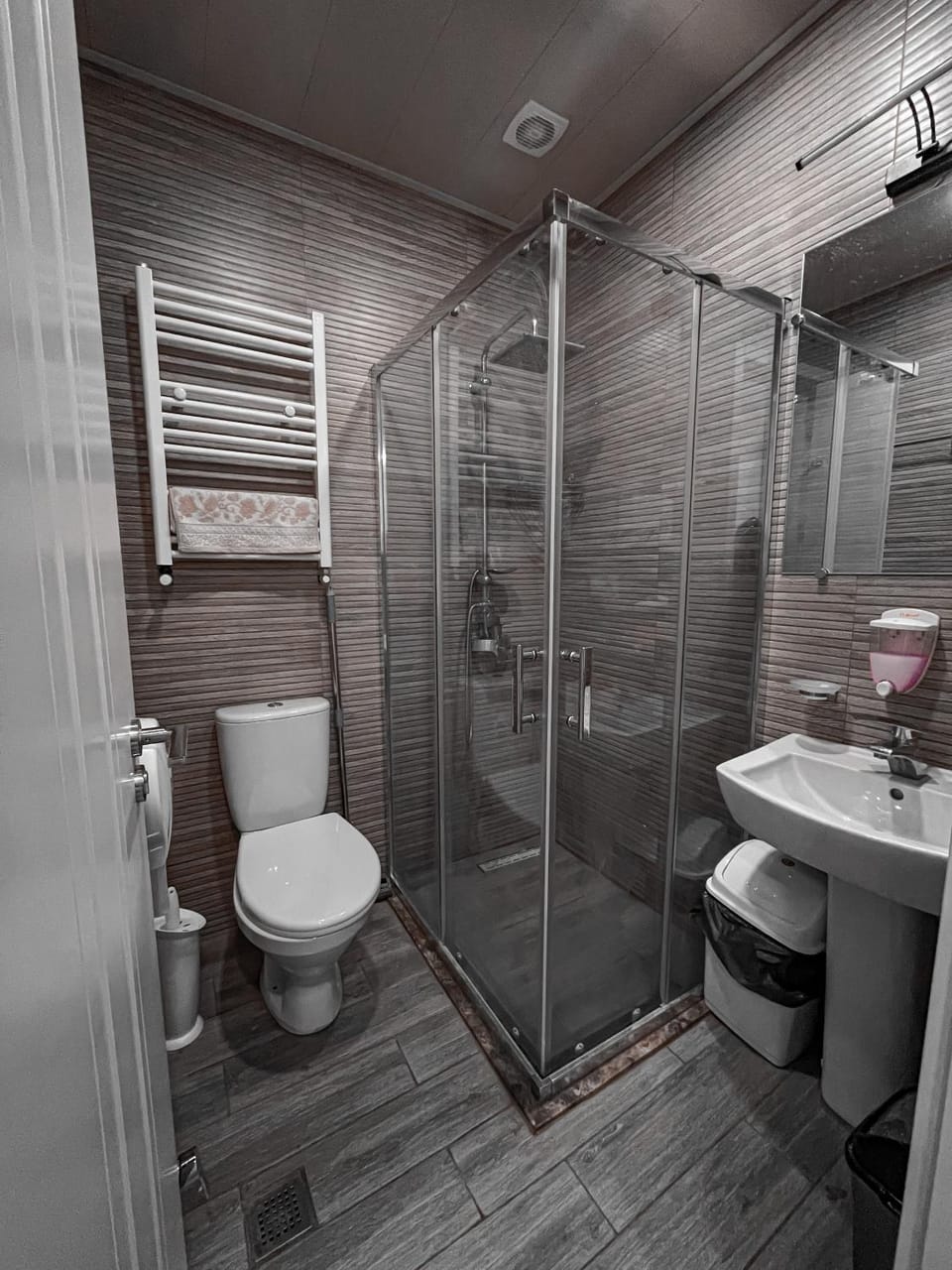 Shower, Bathroom, washing machine